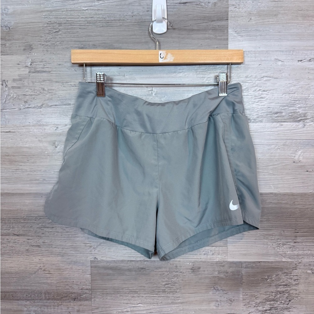 Nike Dri-FIT Grey Running Shorts with Liner & Back Pocket - Size Medium
